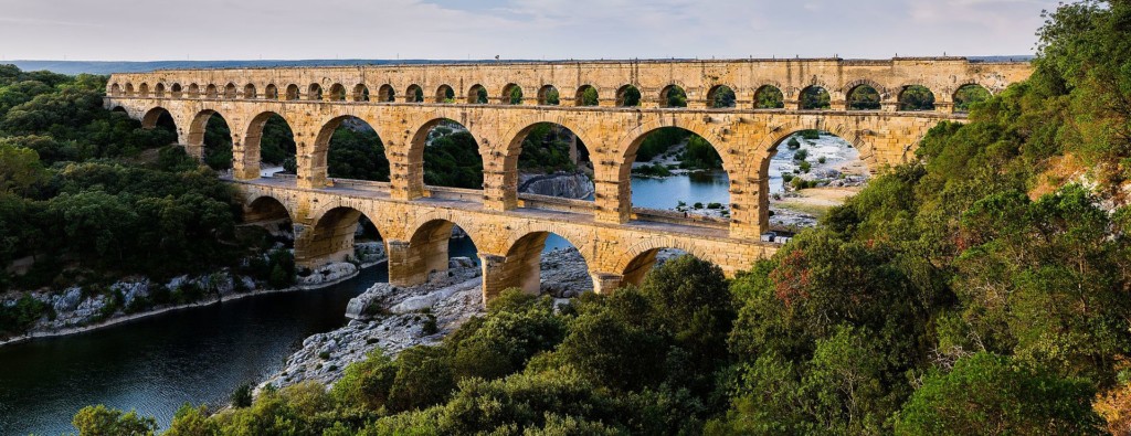 Pont_du_Gard_BLS