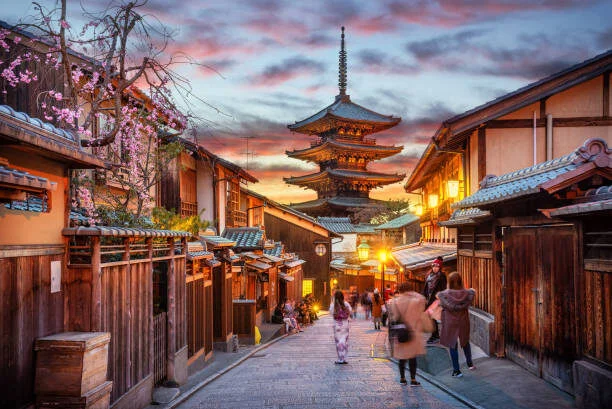 kyoto-hegemon-travel1-e1696334309180