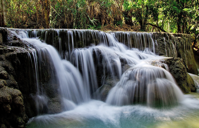 waterfalls-nature-700x450